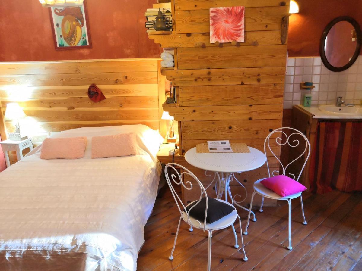 La Petite Etoile D'Hotes En Mercantour Saint-Dalmas-le-Selvage Exterior foto